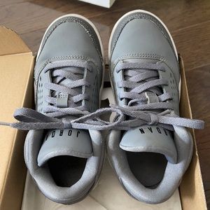 Jordan Flight Origin gray children’s sneakers